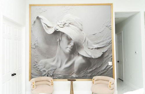 Designer Villa with Heated Pool, BBQ, Firepit, Ideal for Families & Groups - Photo 14