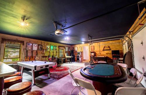 Luxurious Log Cabin with Game Room & Fireplace near Princeton in New Hope, Pennsylvania - Foto 17