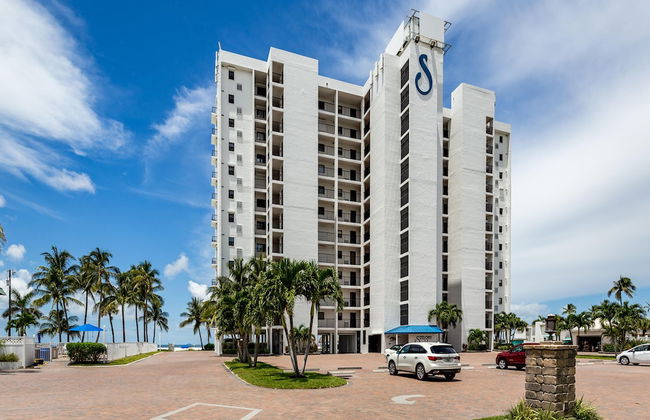 Sunset Fort Myers - Photo 43