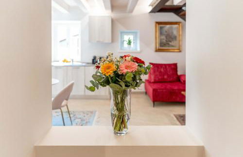 Luxury 2BR w/ River Castle View in Borgo Valsugana - Photo 17