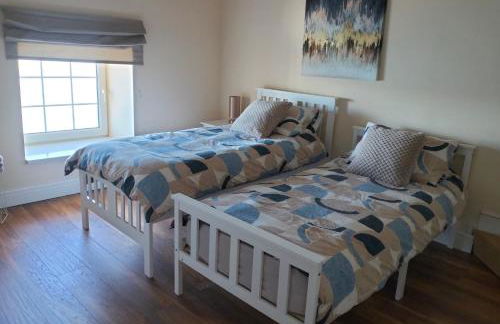 Waterfront Location, Balcony, Sea Views, Free Parking - Foto 7