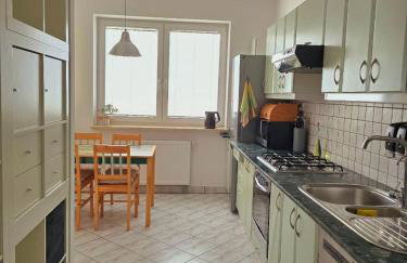 Apartament Przy Metrze i Przy Lesie - Foto 9