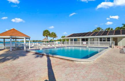 Private Beach Access 2 Pools Waterfront Oasis - Foto 30