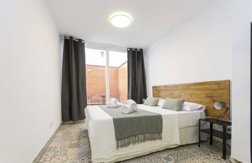 Regency IV - Ferga Suites - Photo 3