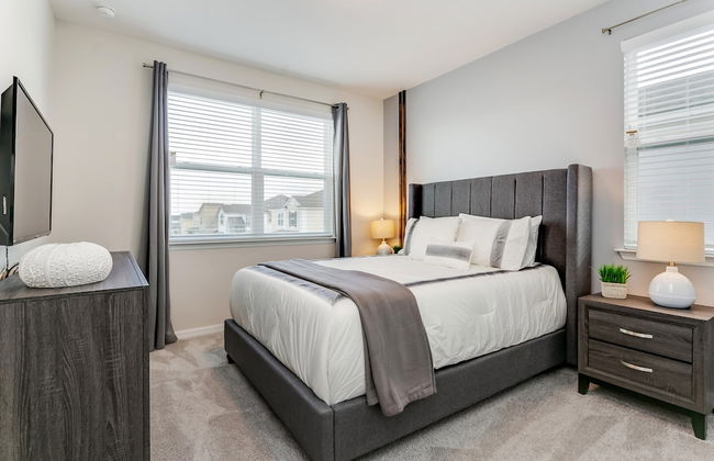 9 BD 6.5 BH With Game Room and Pool - Foto 2