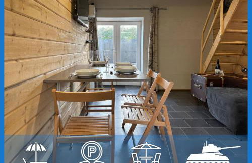 Hortansia apt rénové bien équipé avec terrasse aménagée jardin, parking privé, proche de la mer, près de Port en Bessin et Omaha Beach - Foto 1