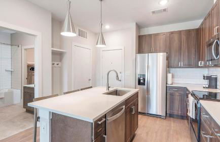 Landing Beautiful 2BD Gym Pool - Foto 37