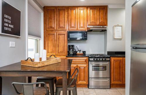 Downtown! 24h Concierge! Private Balcony! 11K - Foto 2