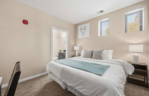 NEW 3BR Stylish Downtown Apartment - Foto 21