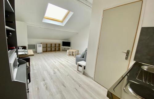 204 Studio Immeuble Perséverance - Foto 7