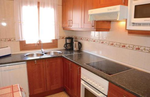 Cozy Home In Ses Covetes With Wifi - Photo 3