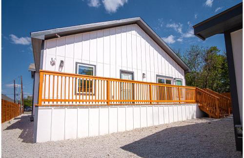 Inviting 4br/2ba Near Downtown & Riverwalk - Foto 26