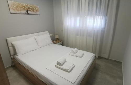 Elia Home - Photo 18