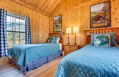 Cozy Dillard Cabin with Mountain Views and Pool Access - Foto 14