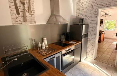 Logement rénové avec jardin privé et clôturé - Foto 2