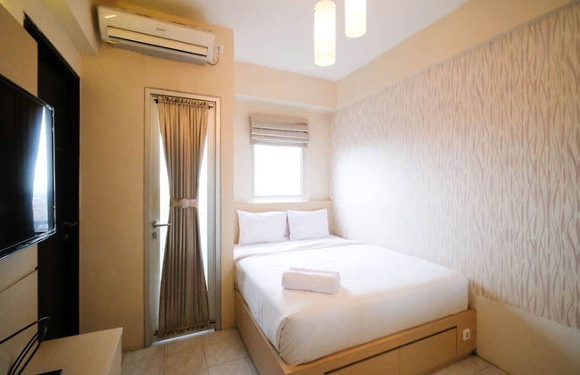 Compact And Comfy Studio At Puri Mas Apartment - Foto 3