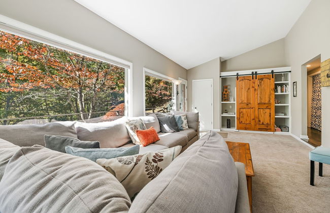 Cabin in the Sky by Avantstay Deck w Views - Foto 10