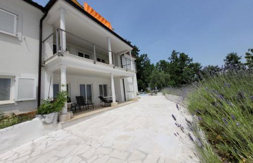 Apartments Chiara mit Meerblick und Pool und Jacuzzi - Foto 34