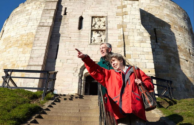 Entrada a Clifford's Tower - Foto 2