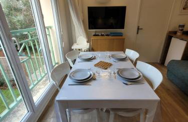 200m de la mer Piscine WIFI T3 38 m2 6 pers 2 chambres Ascenseur - Photo 14