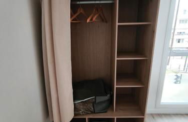 Charmant T2 proche Disney terrasse et parking souterrain - Foto 10