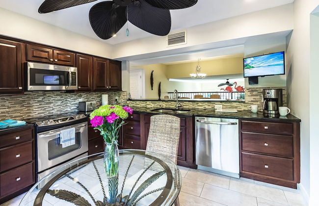 Our House at the Beach Lakeside - Photo 19