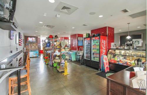 Majestic Beach Resort #1613-1 by Book That Condo - Foto 66