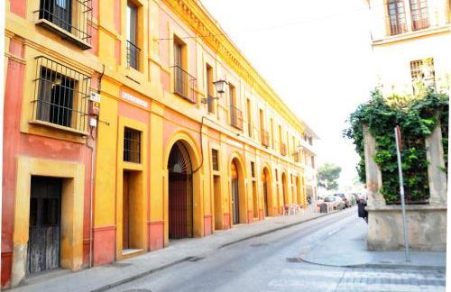 AZZ Sevilla Torre de la Plata Apartamentos - Photo 20