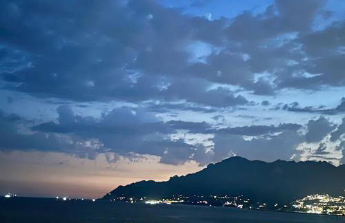 Sul Mare Apartment - Seafront with Sea View - Foto 35