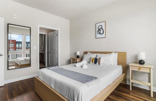 Chic 1BR Alexandria Retreat - Fast Metro Access - Photo 11