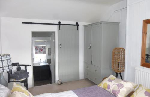 8 Willow Street - Photo 35