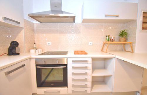 Potamos Superior Grey Apartment - Photo 12