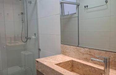 NOVO e DECORADO no Centro de Canela! - Foto 21