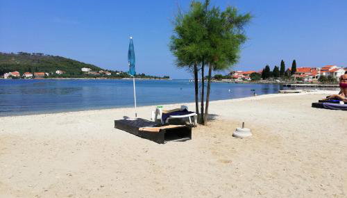 Apartments by the sea Sutomiscica, Ugljan - 8474 - Foto 4