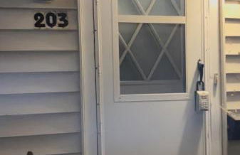 Cozy Harvard home just 1 block from the Metra UP-NW line for easy trips to Chicago or Lake Geneva - Foto 2