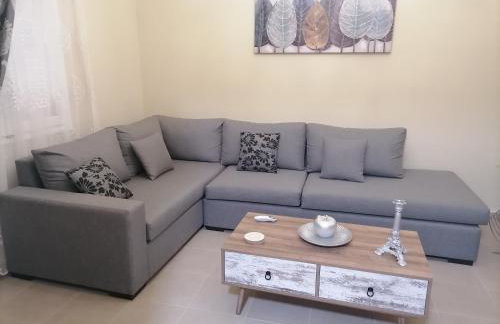 Lemon Tree House - Photo 2