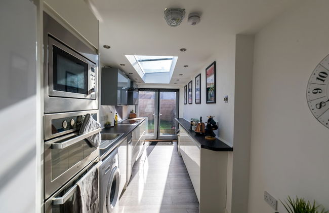 The Hollywood Beautiful 3 Bedroom House - Foto 17