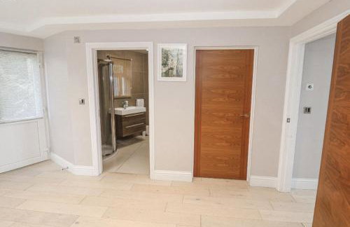 Creek View House - Photo 42