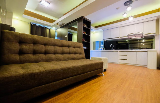 Spacious Studio Room at Green Pramuka Apartment - Foto 19