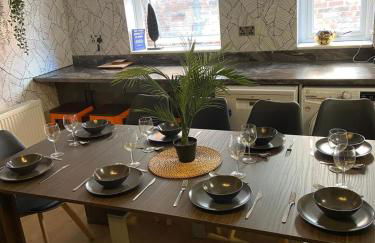 Ashton Getaway Sleeps 14 Free Parking - Foto 45