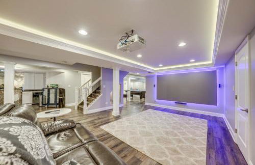 In-Home Theater Modern Naperville Vacation Rental - Foto 38
