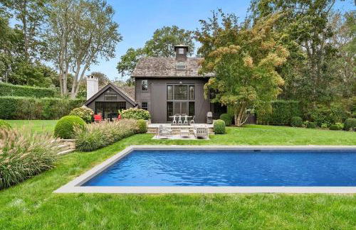 Bridgehaven Estate by Rove Travel - Luxe Home with Pool - Photo 31