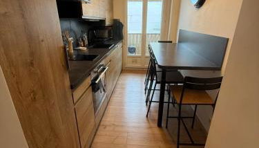 The NICE - 3 rooms, 3air cond, 3TV, 3fans, 2 wc, WIfi everywhere 5min aeroport, train, beach, 1min tram, 15 min centre, port, parking possible - Foto 3