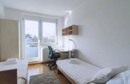 Kruge - 3 bedroom apartment & private garage - Photo 12