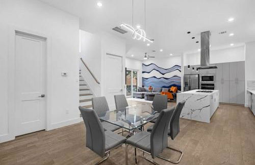 Spacious Houston 3Bed3 Bath Family Townhome - Photo 25