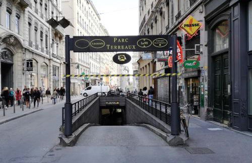 La Suite Lanterne - Photo 26