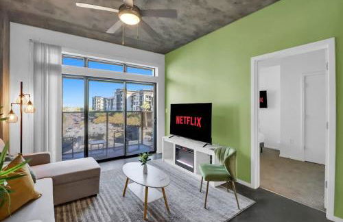 Centric 2BR In HEART of DTPHX Free Garage Parking - Foto 1