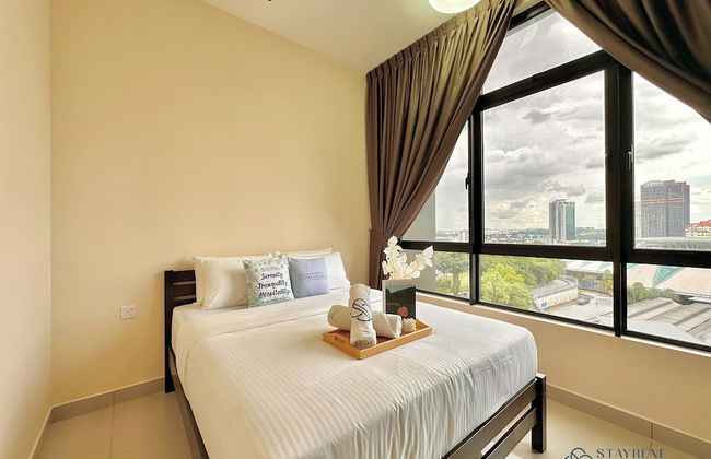 Twin Tower Residence by Stayrene - Photo 59