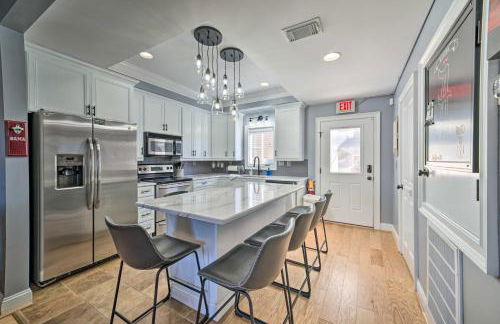 Modern Retreat about half Mi to Bryant-Denny Stadium - Photo 2