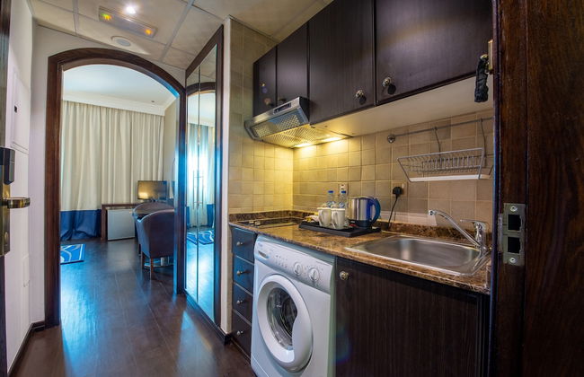 First Central Hotel Suites - Foto 49